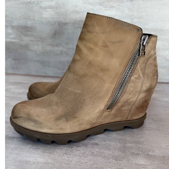 Sorel Wedge Ankle Boots Tan Leather Side Zip Casual Comfortable Women's - Picture 1 of 14